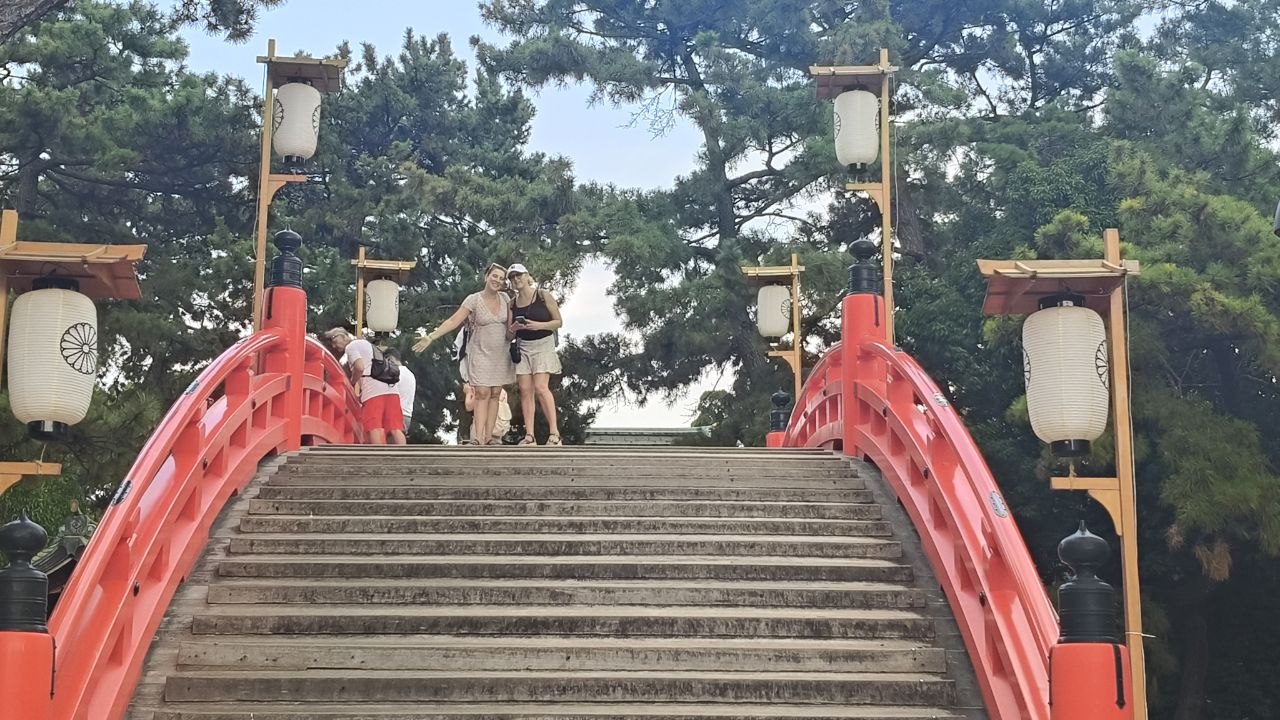 Puente rojo de Sumiyoshi Taisha