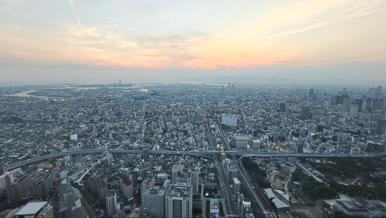 Atardecer sobre Osaka desde Abeno Harukas