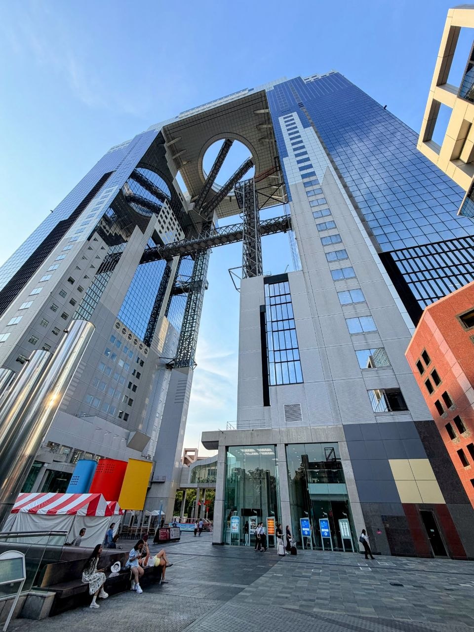 Umeda Sky Building con pasarelas superiores